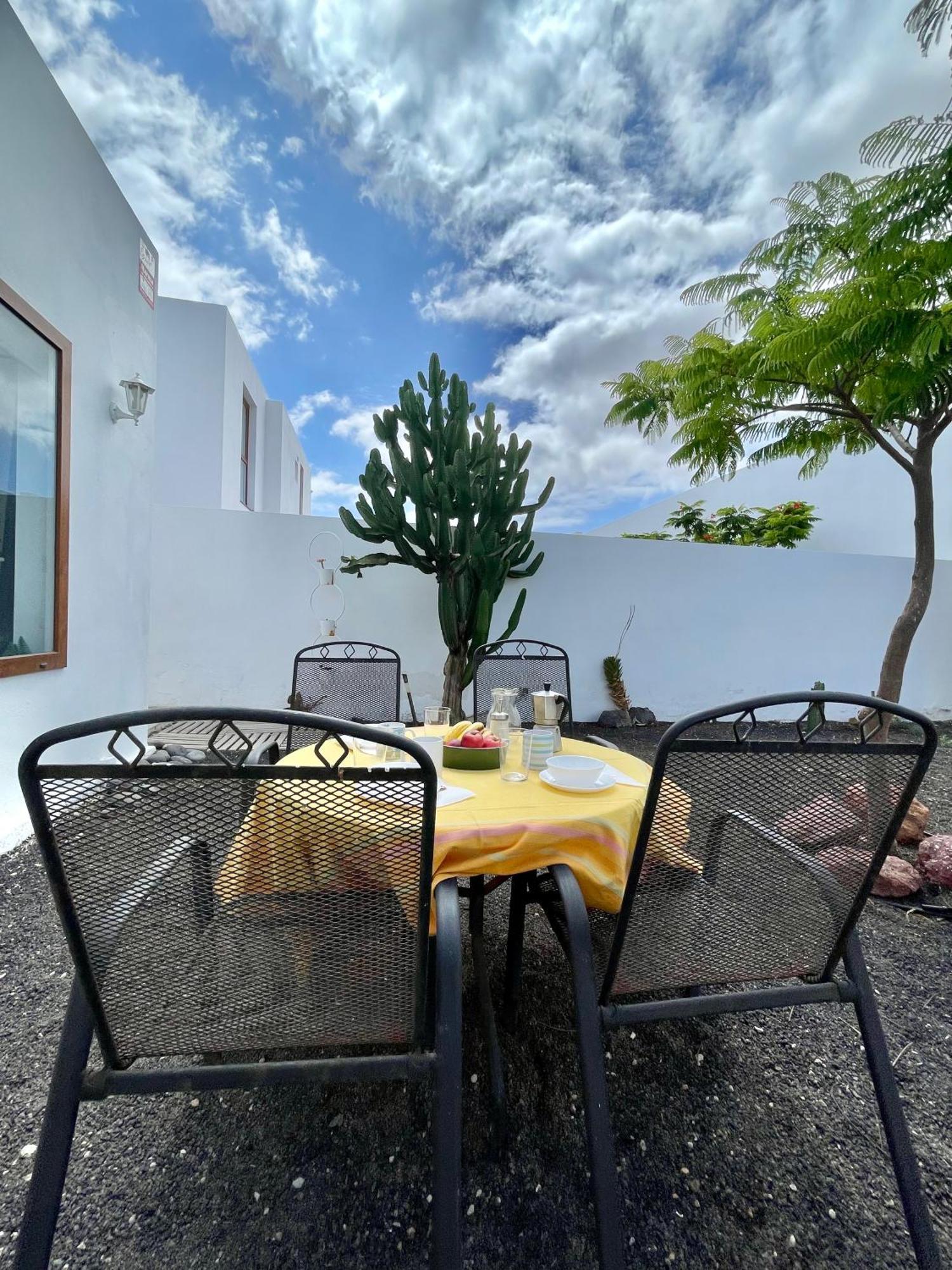 Loft La Cueva De Los Pajaros Playa Blanca  Luaran gambar